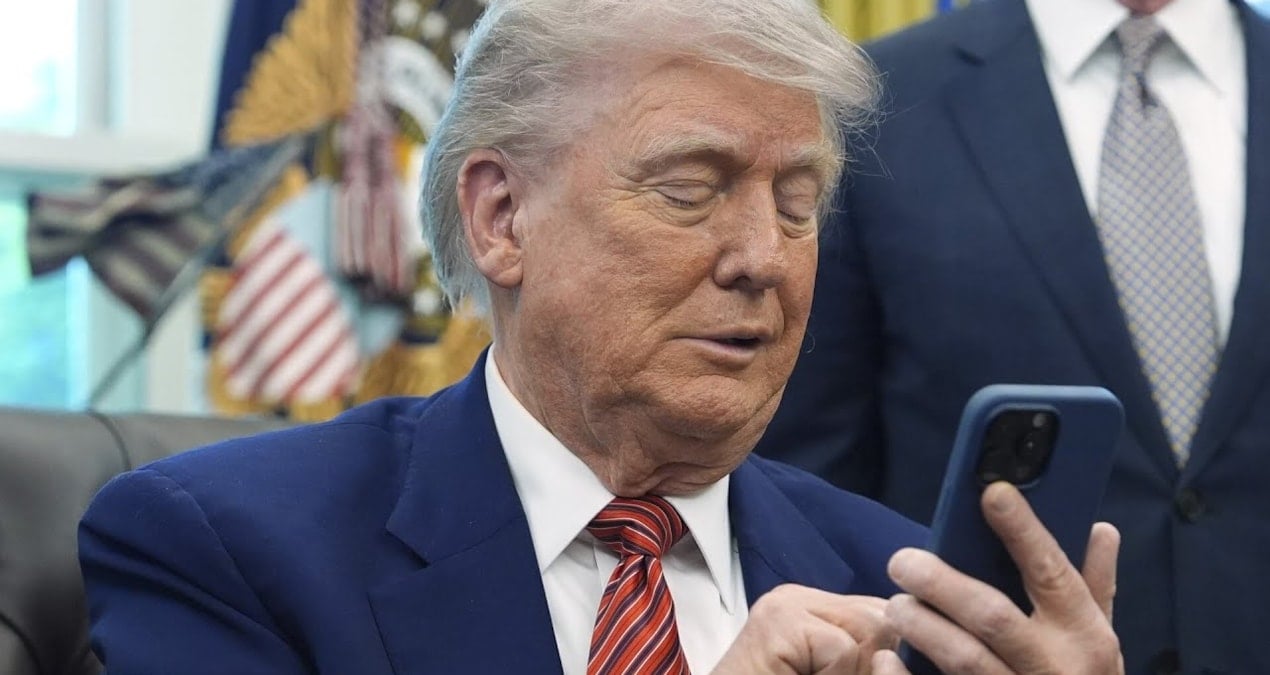trump-kendi-adiyla-telekom-sirketi-kurdu-xlKdl5bv.jpg