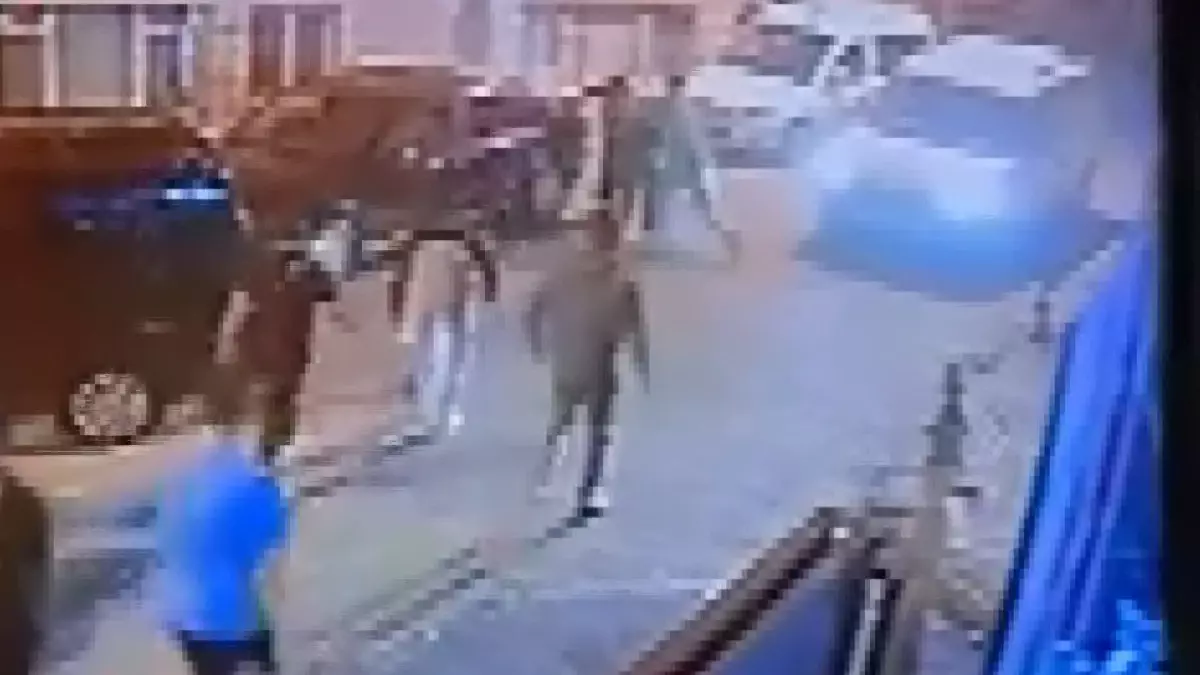 fatihte motosikletli gasp pQG94wk6