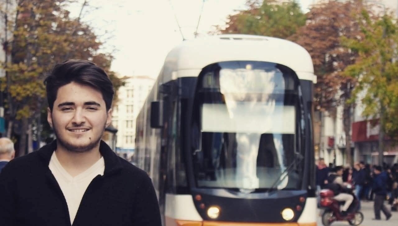 iki ay once evlenen genc trafik kazasinda hayatini kaybetti hsLBVJeV