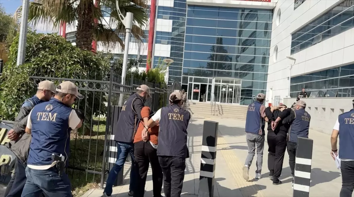 adiyamanda deas operasyonu 5 tutuklama Wvd2X3L7.jpg