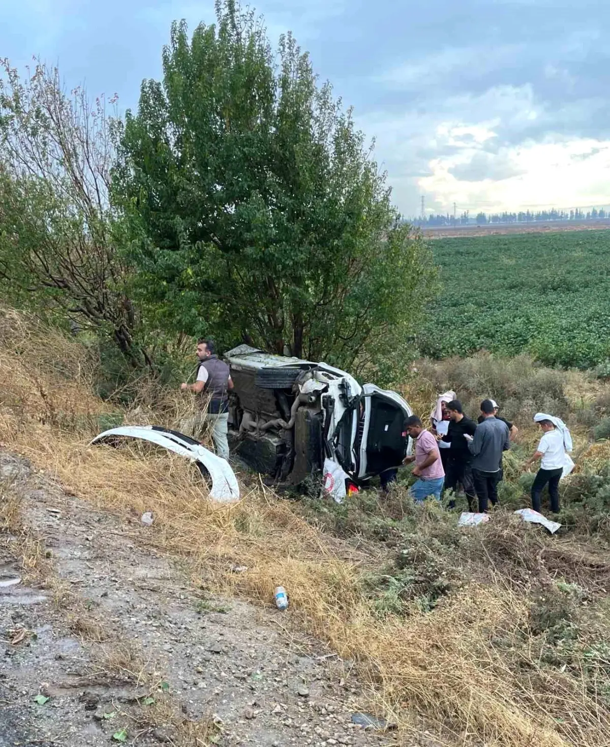 hatayda trafik kazasinda genc surucu hayatini kaybetti KmBOXTgj.jpg