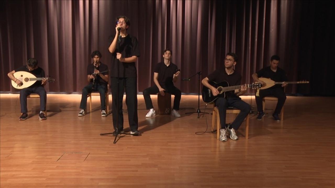 imam hatip ogrencilerinin kurdugu gurub asillar gazzedeki mazlumlarin sesi oluyor R6DQaxZQ