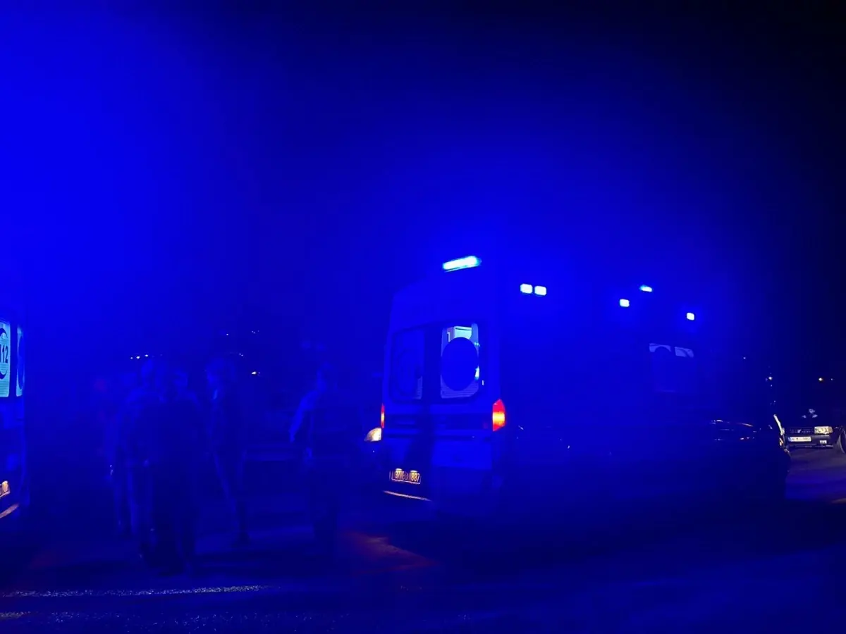 kastamonuda tir ve otomobil kazasi nsqjxuWx.jpg