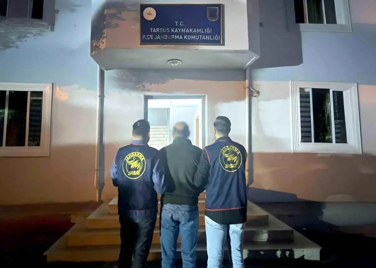 tarsusta fetocu 2 hukumlu yakalandi 34qShAJQ.jpg