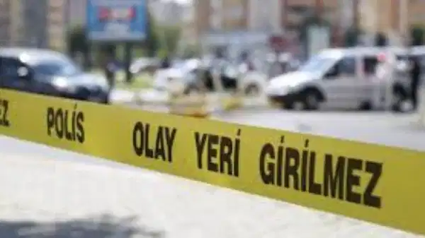 eskisehirde dehset 70 yasindaki kadin evinde bogazi kesilmis halde bulundu 3HP6Xt9b.jpg