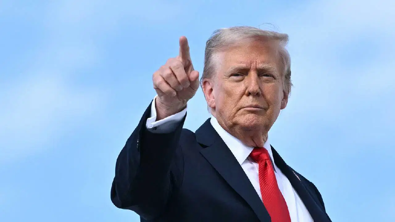 Hürmüz Boğazı’ndaki Gerilim Tırmanıyor: Trump’tan Sert Açıklama!
