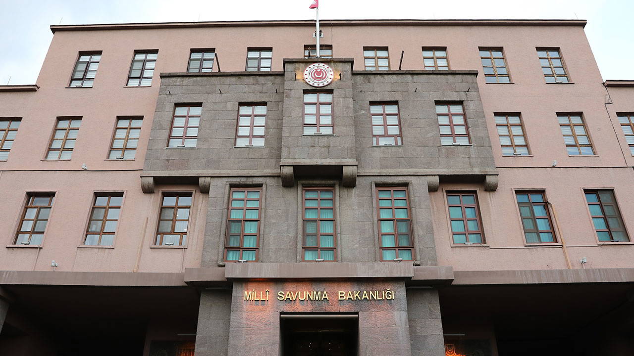 msb-tsk-ulkemizin-deniz-yetki-alanlarindaki-hak-ve-menfaatlerini-korumaya-devam-edecek-AATfTXm4