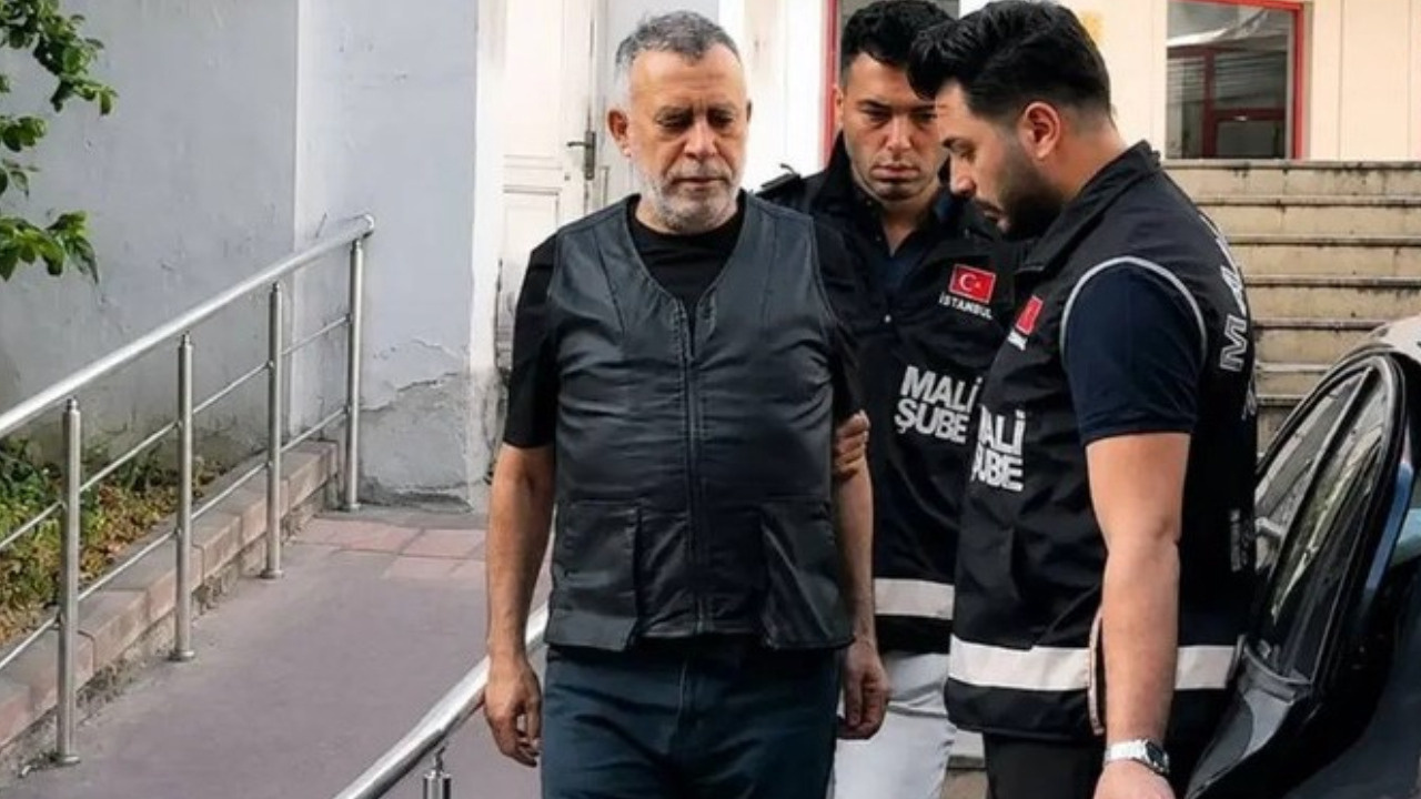 Haluk levent 20 yillik avukatini da carpmis bir iki kursuna bakar mesaji da ortaya bT6adwUu